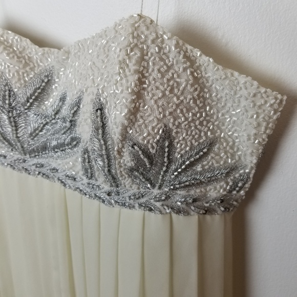 Aidan Mattox ivory beaded gown - Picture 3 of 11